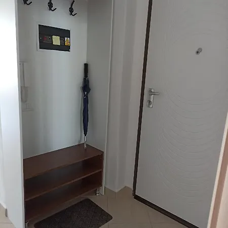 Cinco 33 Kufrujeme.cz * Durrës