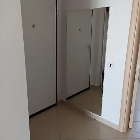 아파트 Cinco 33 Kufrujeme.cz Durrës