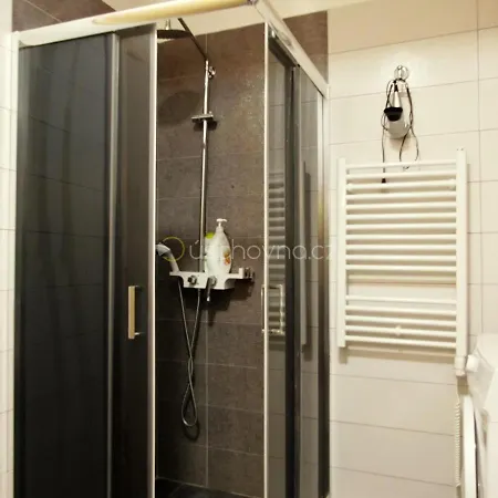 Cinco 33 Kufrujeme.cz Durrës