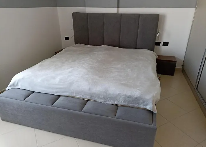 Cinco 33 Kufrujeme.cz Durrës